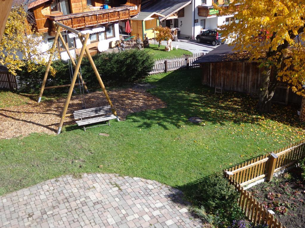 Апартаменты Sterzingerhof Нойштифт-им-Штубайталь Экстерьер фото